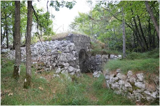 Fortificazioni Sorasass - l'ingresso dell'osservatorio