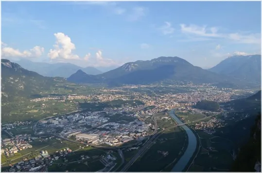 Fortificazioni Sorasass - vista di Trento