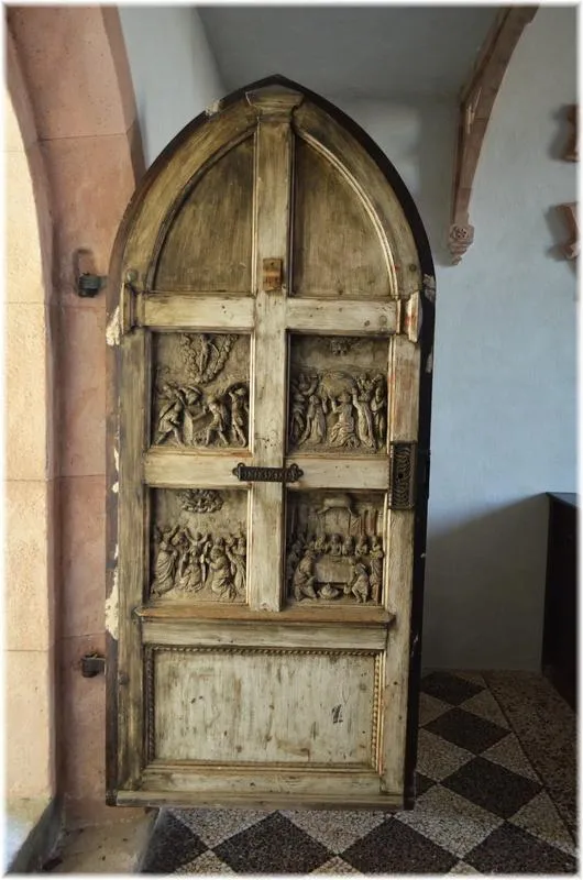 La porta della cappella