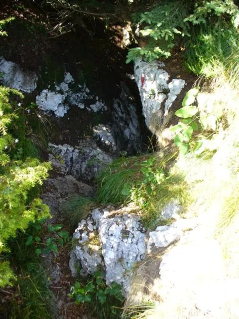 Altarknotto - Proseguite ancora un paio di metri