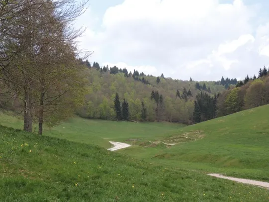 Il paesaggio all'inizio del sentiero