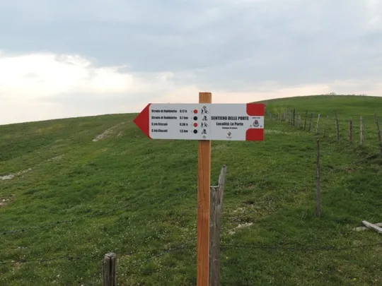 Indicazioni in località &lt;b&gt;Le Porte&lt;/b&gt;