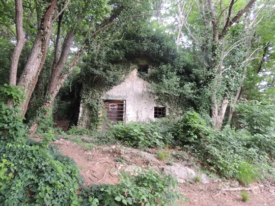 Una costruzione abbandonata