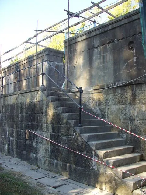 Forte Carpenedo - Scale che portano ai pozzi