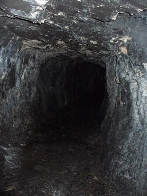 Forte Cornolò - Gallerie di ricovero lungo il percorso