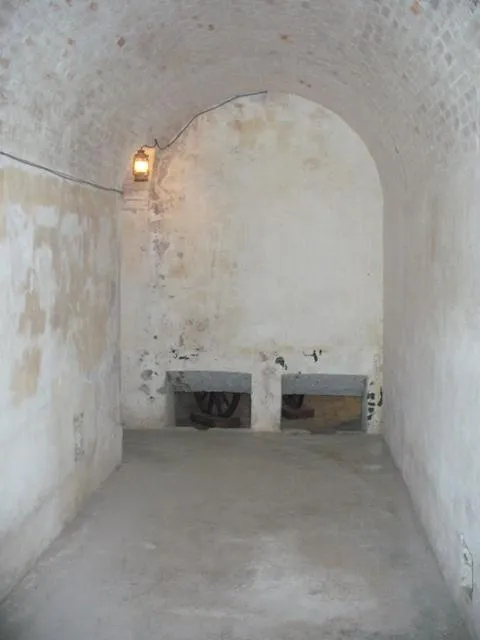 Forte Gazzera - Fori di aereazione