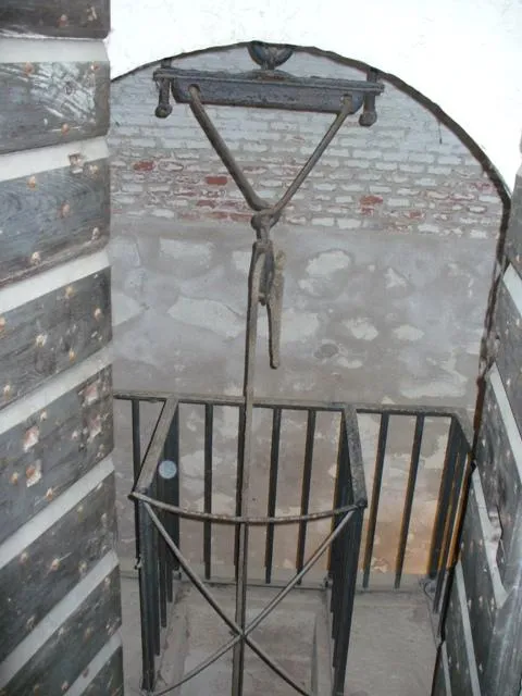 Forte Gazzera - Il montacarichi