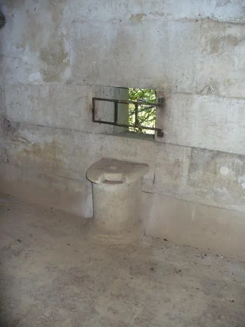 Forte Gazzera - Postazione per mitragliatrice