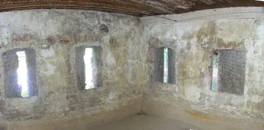 Forte Gazzera - Vista dell'interno della caponiera