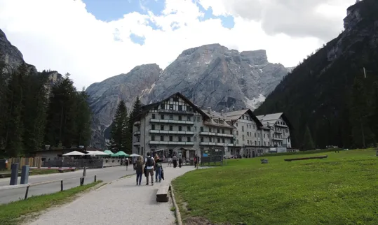 Arrivando dal parcheggio