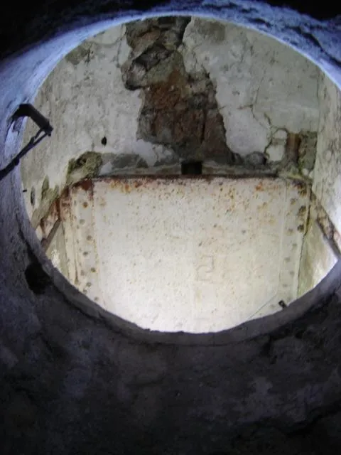 Werk Mitterberg - Botola d'accesso alla mitragliatrice