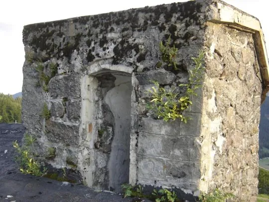 Werk Mitterberg- E' evidente lo spessore dei muri...