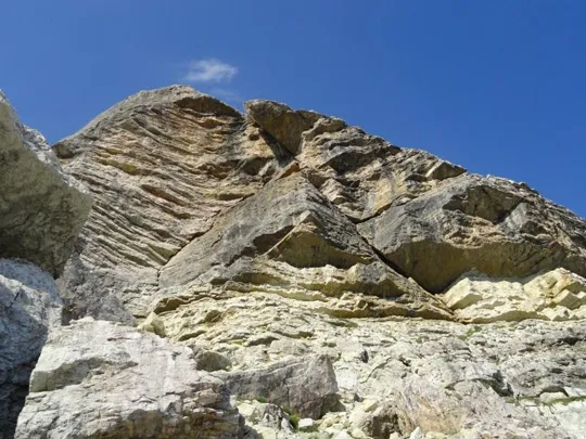 Orme Dinosauri - parte della parete Ovest del Pelmetto