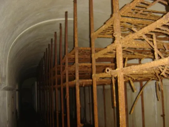 - Passo Tre Croci - Zona deposito o camerata