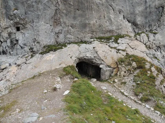 Quota 2209 - L'ingresso della galleria sul monte Chiadenis