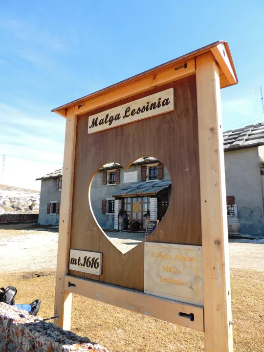 Foto ricordo a Malga Lessinia