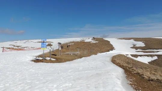 Non mancano le indicazioni del percorso, sempre dritto!