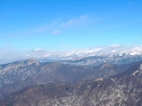 Vista verso NordEst, sul Col Santo, il Roite e il gruppo del Pasubiuo