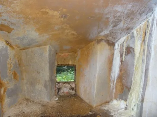 - Passo Monte Croce di Comelico - Feritoia per mitragliatrice-