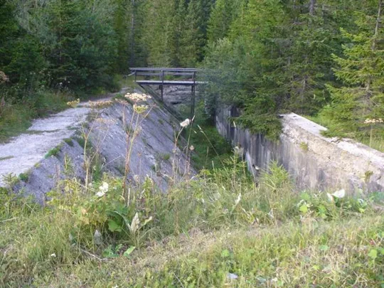- Passo Monte Croce di Comelico - Fossato anticarro -