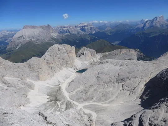 Catinaccio Antermoia: vista sul lago d'antermoia