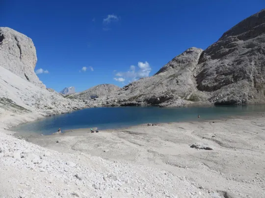 Catinaccio Antermoia: lago Antermoia