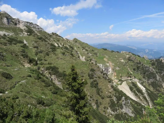 Monte Pasubio - Val del Pruche - Vecchia cava sotto passo degli Alberghetti